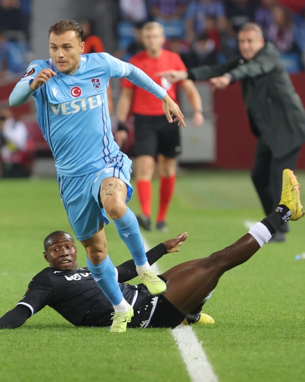 Crvena Zvezda vs Trabzonspor (02:00 &#8211; 28/10) | Xem lại trận đấu