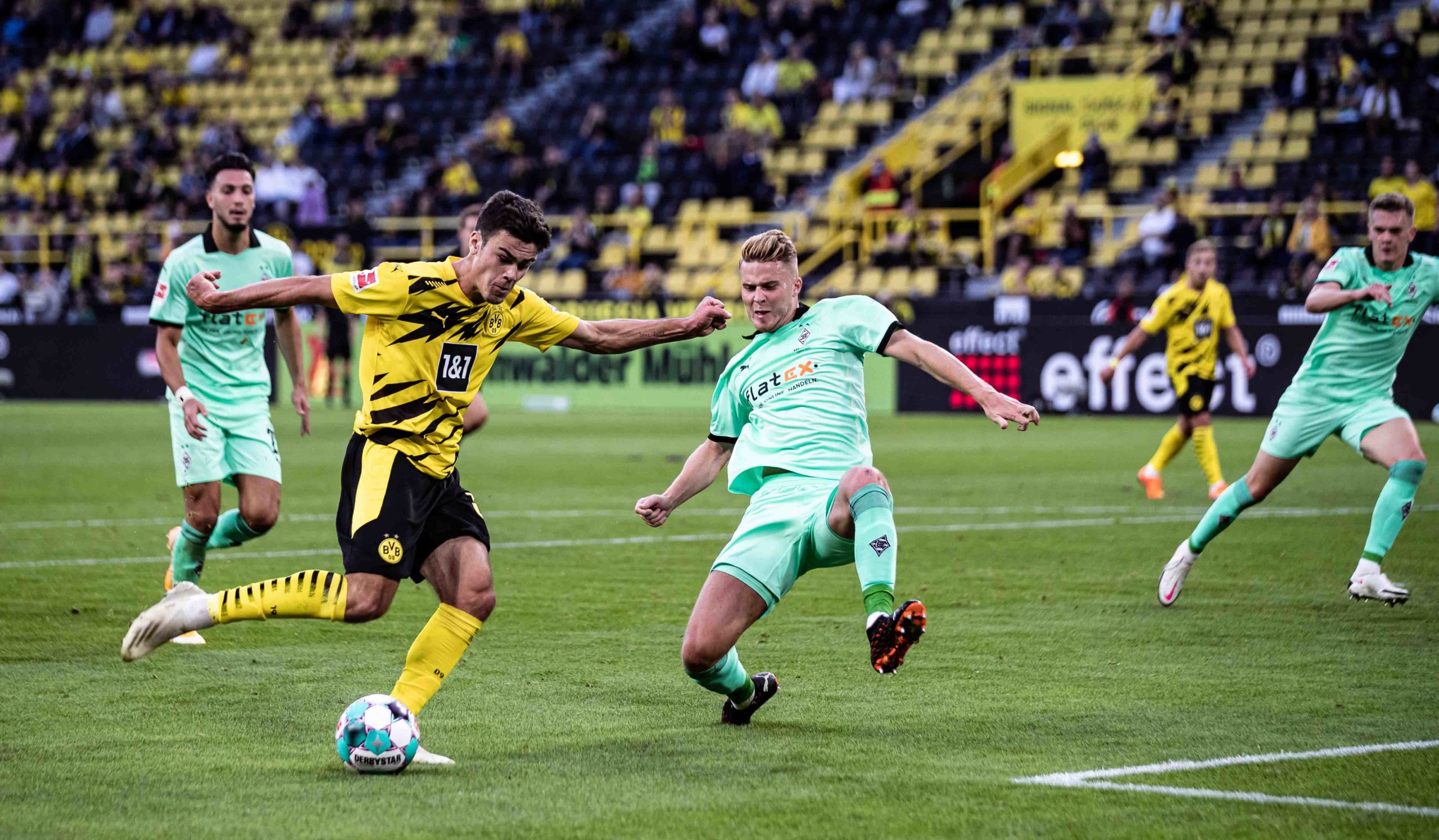 B. gladbach vs B. Dortmund (02:30 &#8211; 12/11) | Xem lại trận đấu