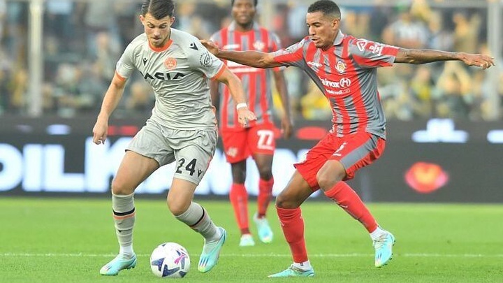 Bologna vs Cremonese (00:30 &#8211; 24/01) | Xem lại trận đấu