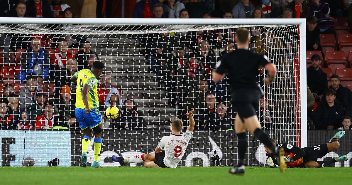 Southampton vs Nottingham (02:30 &#8211; 05/01) | Xem lại trận đấu