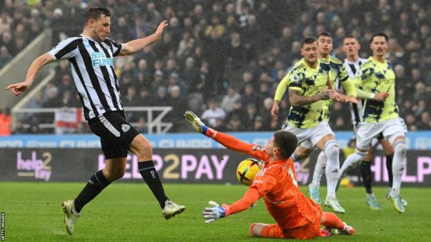 Newcastle vs Leeds United (22:00 &#8211; 31/12) | Xem lại trận đấu