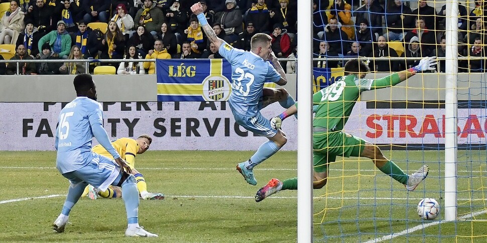 Basel vs S. Bratislava (03:00 &#8211; 10/03) | Xem lại trận đấu