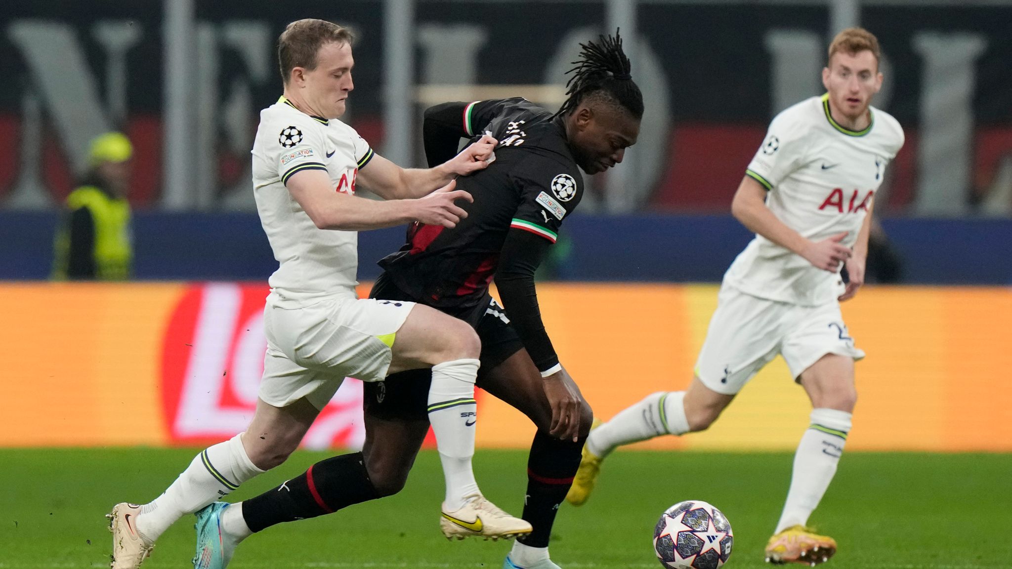 Tottenham vs AC Milan (03:00 &#8211; 09/03) | Xem lại trận đấu