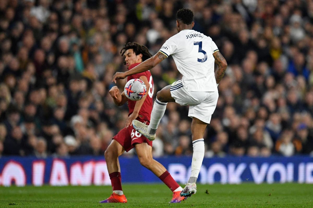 Leeds United vs Liverpool (02:00 &#8211; 18/04) | Xem lại trận đấu