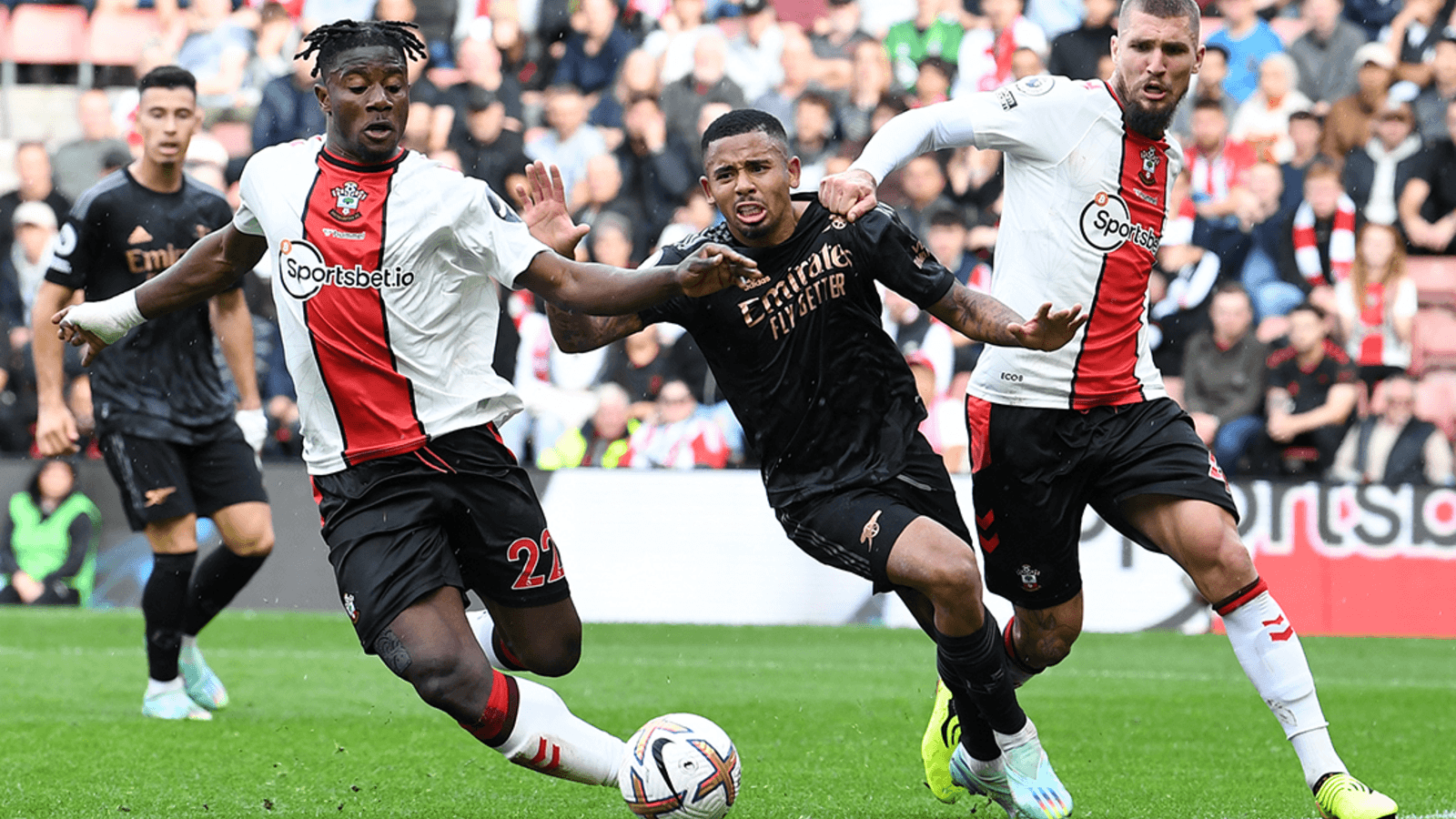 Arsenal vs Southampton (02:00 &#8211; 22/04) | Xem lại trận đấu