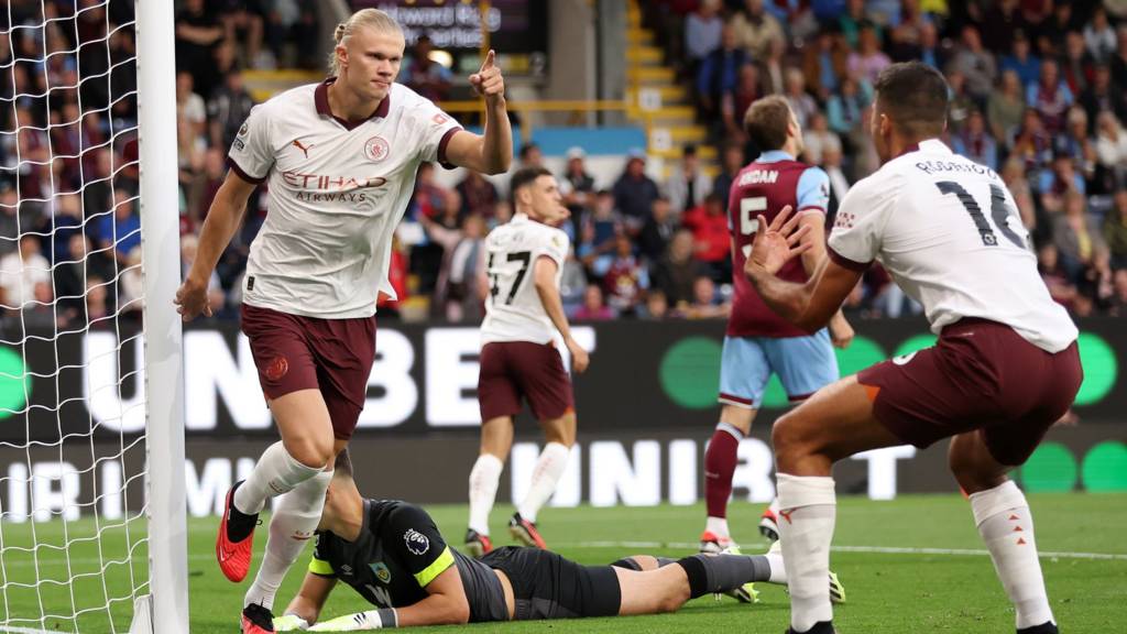 Burnley vs Manchester City (02:00 &#8211; 12/08) | Xem lại trận đấu