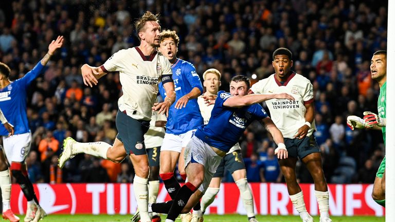 Glasgow Rangers vs PSV Eindhoven (02:00 &#8211; 23/08) | Xem lại trận đấu