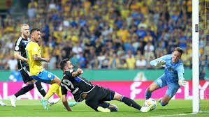 Ein. Braunschweig vs Schalke 04 (01:45 &#8211; 12/08) | Xem lại trận đấu