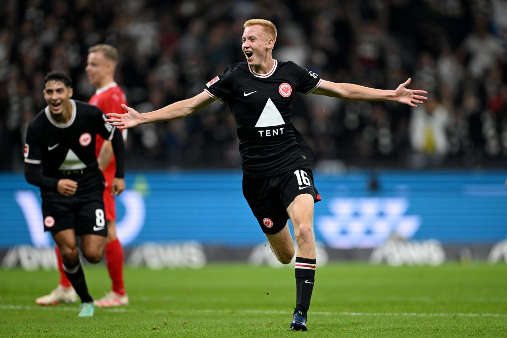 E. Frankfurt vs Heidenheimer (00:30 &#8211; 09/10) | Xem lại trận đấu