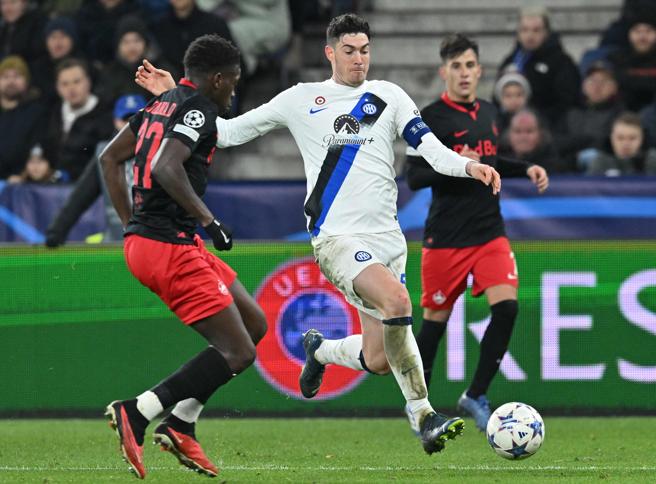 Inter Milan vs Frosinone (02:45 &#8211; 13/11) | Xem lại trận đấu