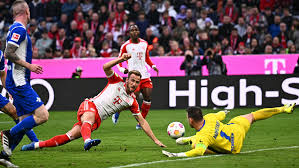 Saarbrucken vs Bayern Munchen (02:45 &#8211; 02/11) | Xem lại trận đấu