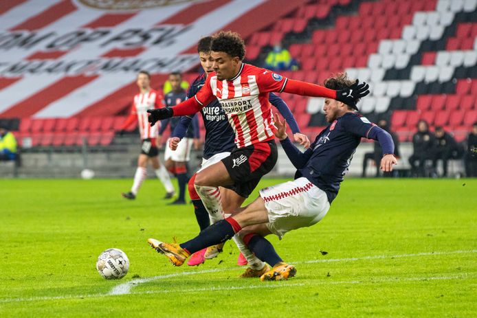 FC Twente vs PSV Eindhoven (00:45 &#8211; 26/11) | Xem lại trận đấu