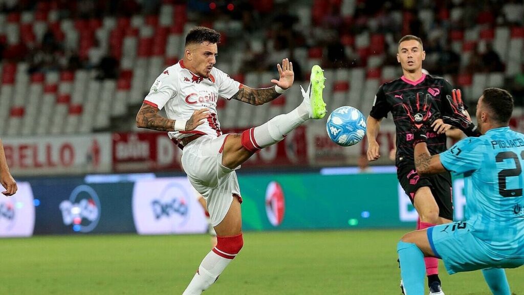 Nhận định soi kèo Palermo vs Bari lúc 00h00 ngày 27/12/2024 nhan-dinh-soi-keo-palermo-vs-bari-luc-00h00-ngay-27-12-2024-1