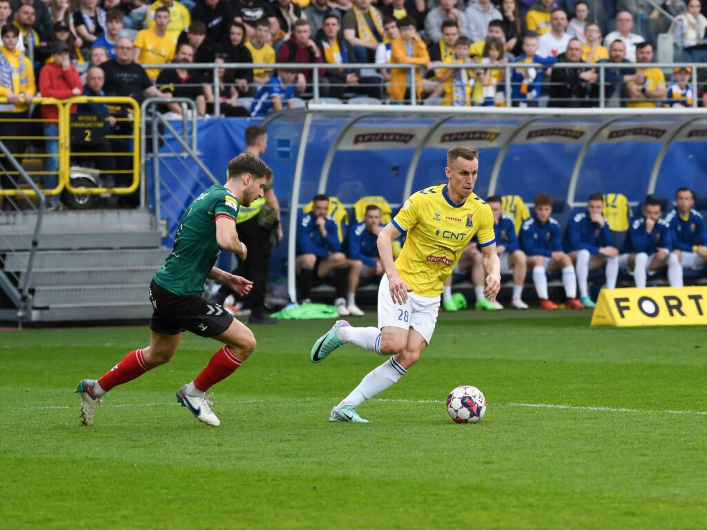 nhan-dinh-soi-keo-motor-lublin-vs-gks-katowice-luc-01h00-ngay-25-2-2025-1