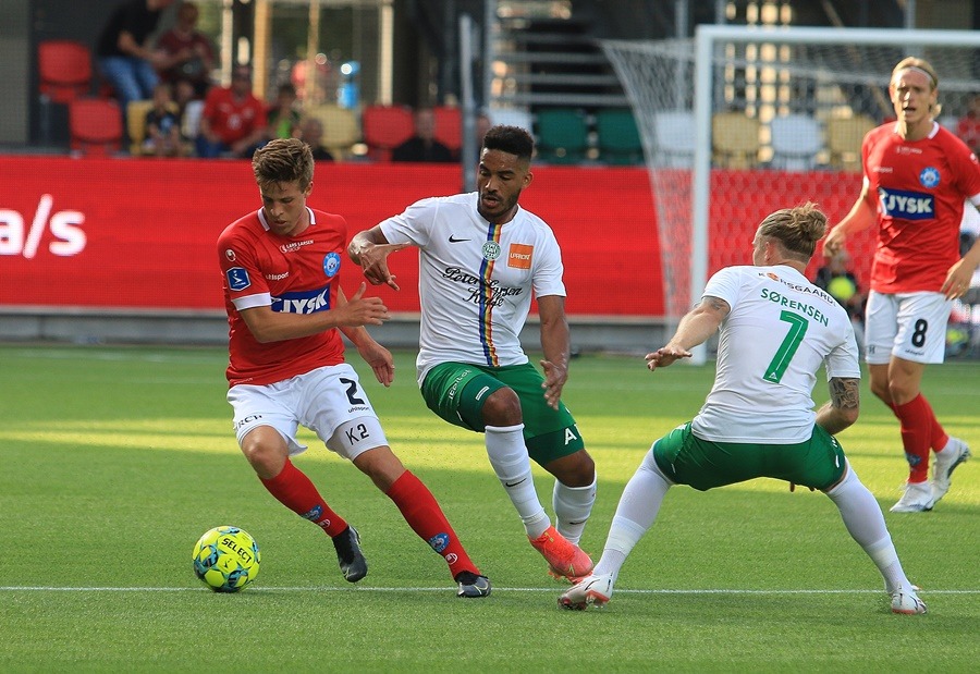 Nhận định soi kèo Viborg vs Silkeborg lúc 01h00 ngày 25/2/2025 nhan-dinh-soi-keo-viborg-vs-silkeborg-luc-01h00-ngay-25-2-2025-1