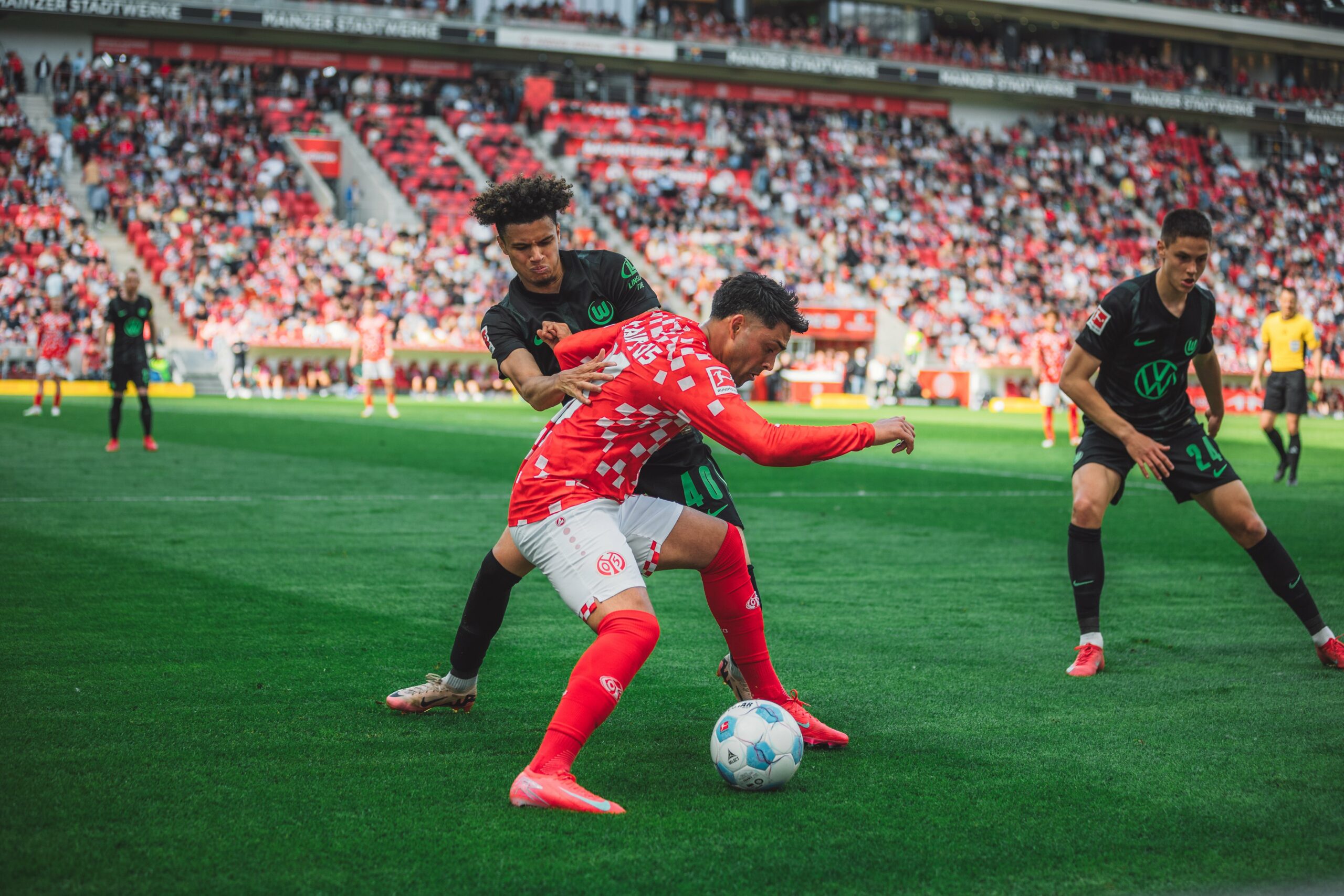 Mainz 05 vs VfL Wolfsburg (20:30 &#8211; 19/04) | Xem lại trận đấu