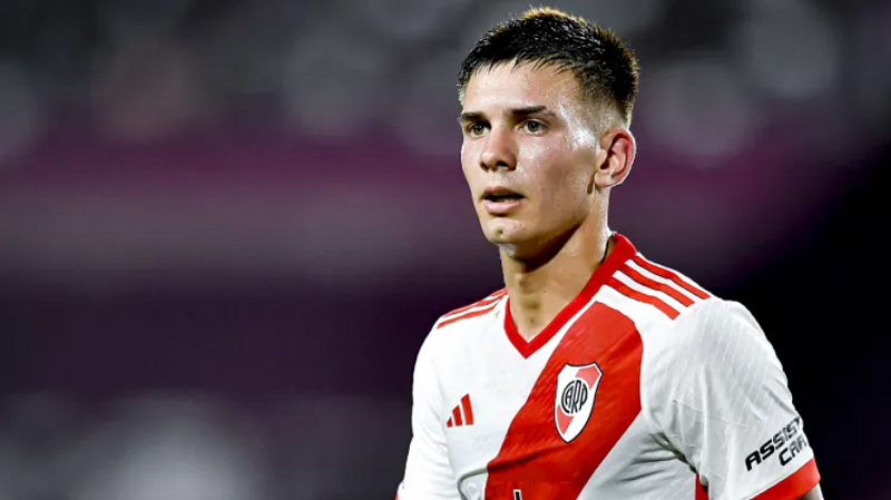 franco-mastantuono-tai-nang-tuoi-teen-khien-ca-premier-league-xon-xao