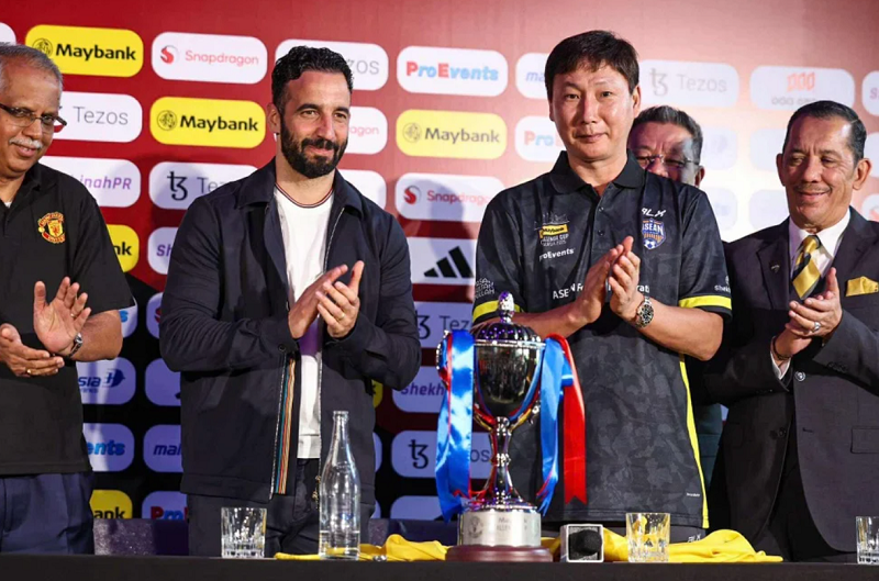 HLV Man Utd có phát ngôn gây sốc, khả năng chiêu mộ sao Việt Nam trong tương lai? 