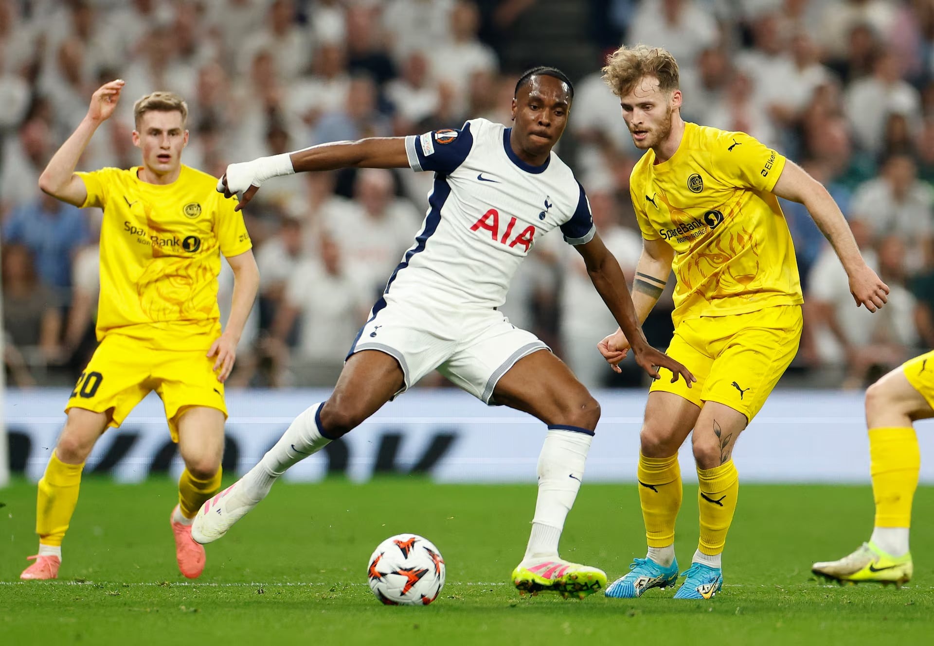Nhận định soi kèo Bodo Glimt vs Tottenham Hotspur lúc 02h00 ngày 9/5/2025