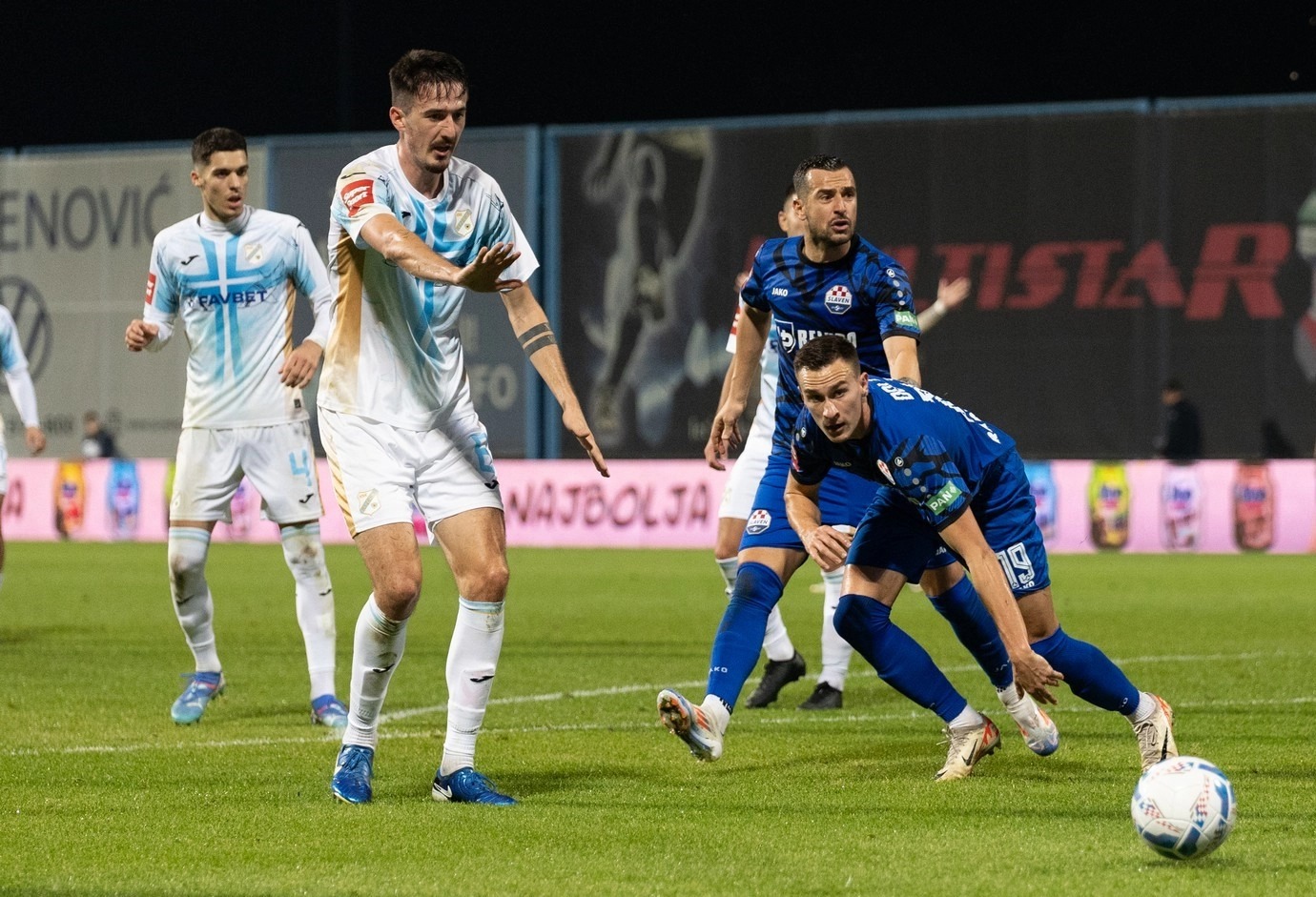 nhan-dinh-soi-keo-rijeka-vs-slaven-koprivnica-luc-00h00-ngay-30-5-2025-2