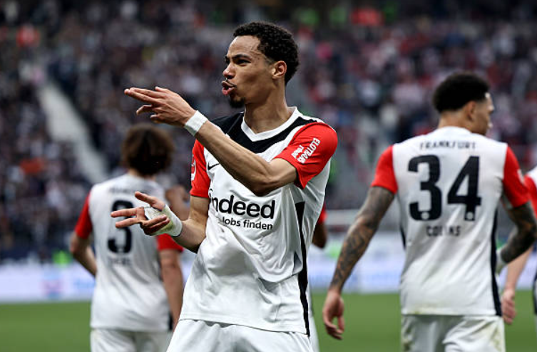 MU nhập cuộc, Hugo Ekitike trở thành tâm điểm chuyển nhượng châu Âu