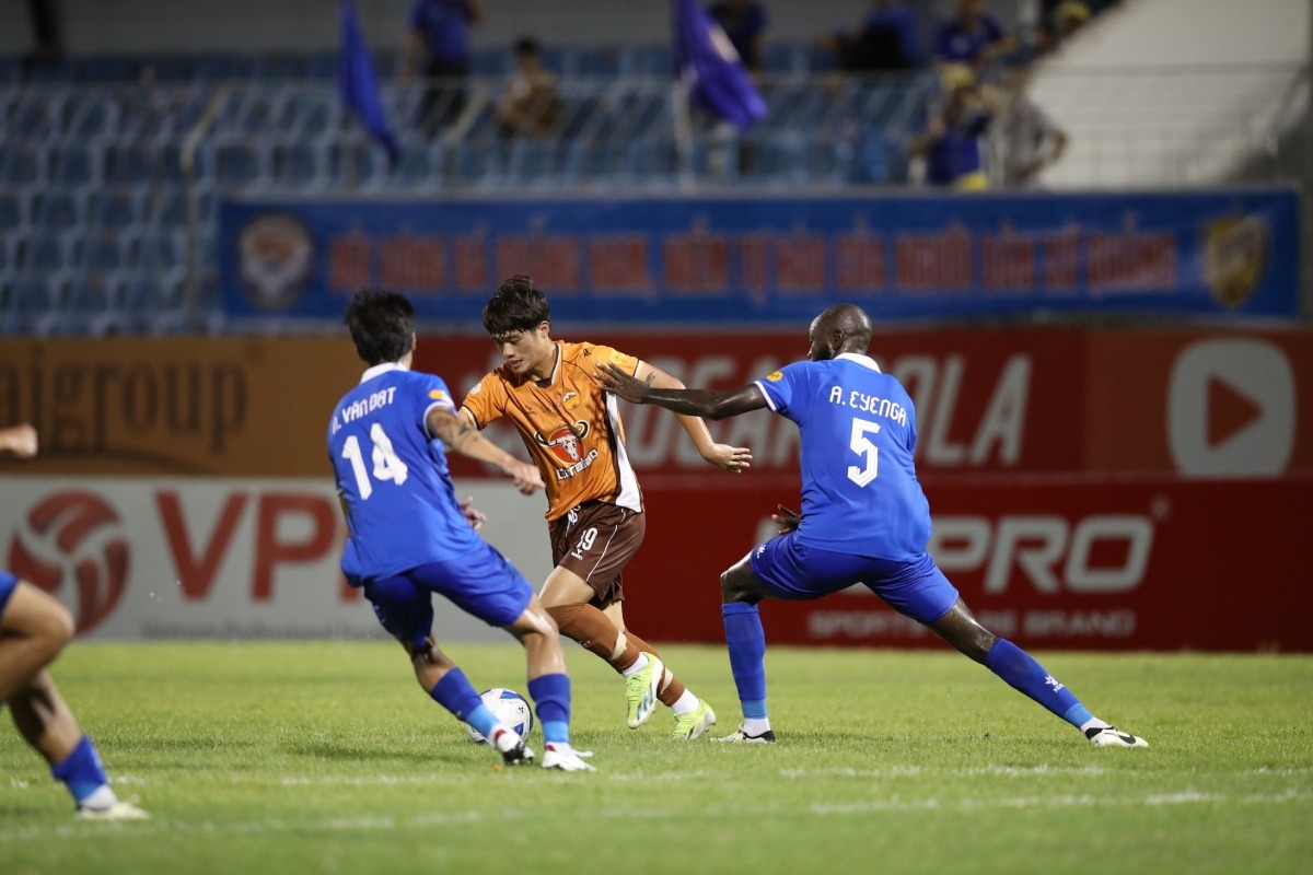 nhan-dinh-soi-keo-quang-nam-vs-nam-dinh-luc-17h00-ngay-15-6-2025-2