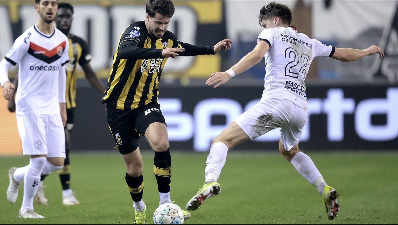 Nhận định soi kèo Almere City vs Vitesse lúc 1h15 ngày 11/10/2025
