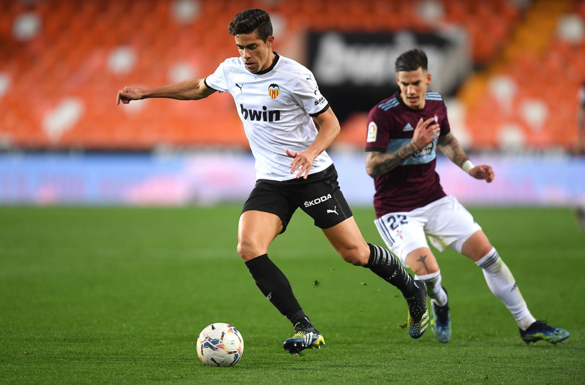 Nhận định soi kèo Valencia vs Levante lúc 03h00 ngày 22/11/2025