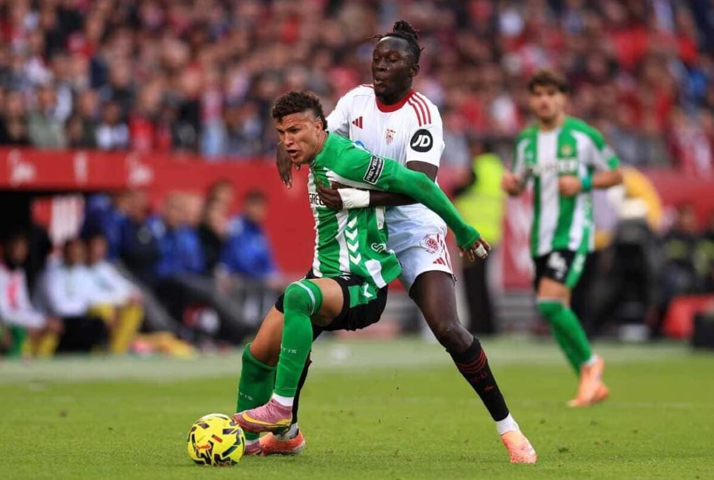 Sevilla vs Real Betis (22:15  30/11) | Xem lại trận đấu