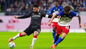 Hamburger SV vs VfB Stuttgart (21:30 – 30/11) | Xem lại trận đấu