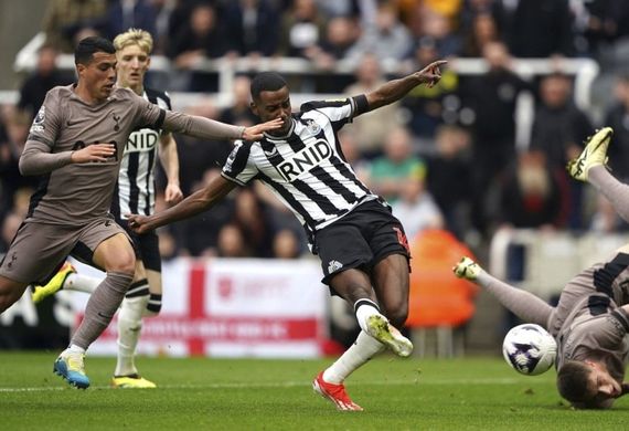 Nhận định soi kèo Newcastle vs Tottenham lúc 3h15 ngày 3/12/2025