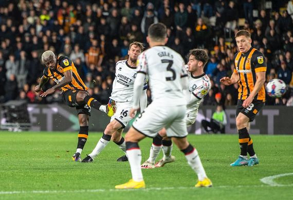 Nhận định soi kèo Hull vs Middlesbrough lúc 3h00 ngày 6/12/2025